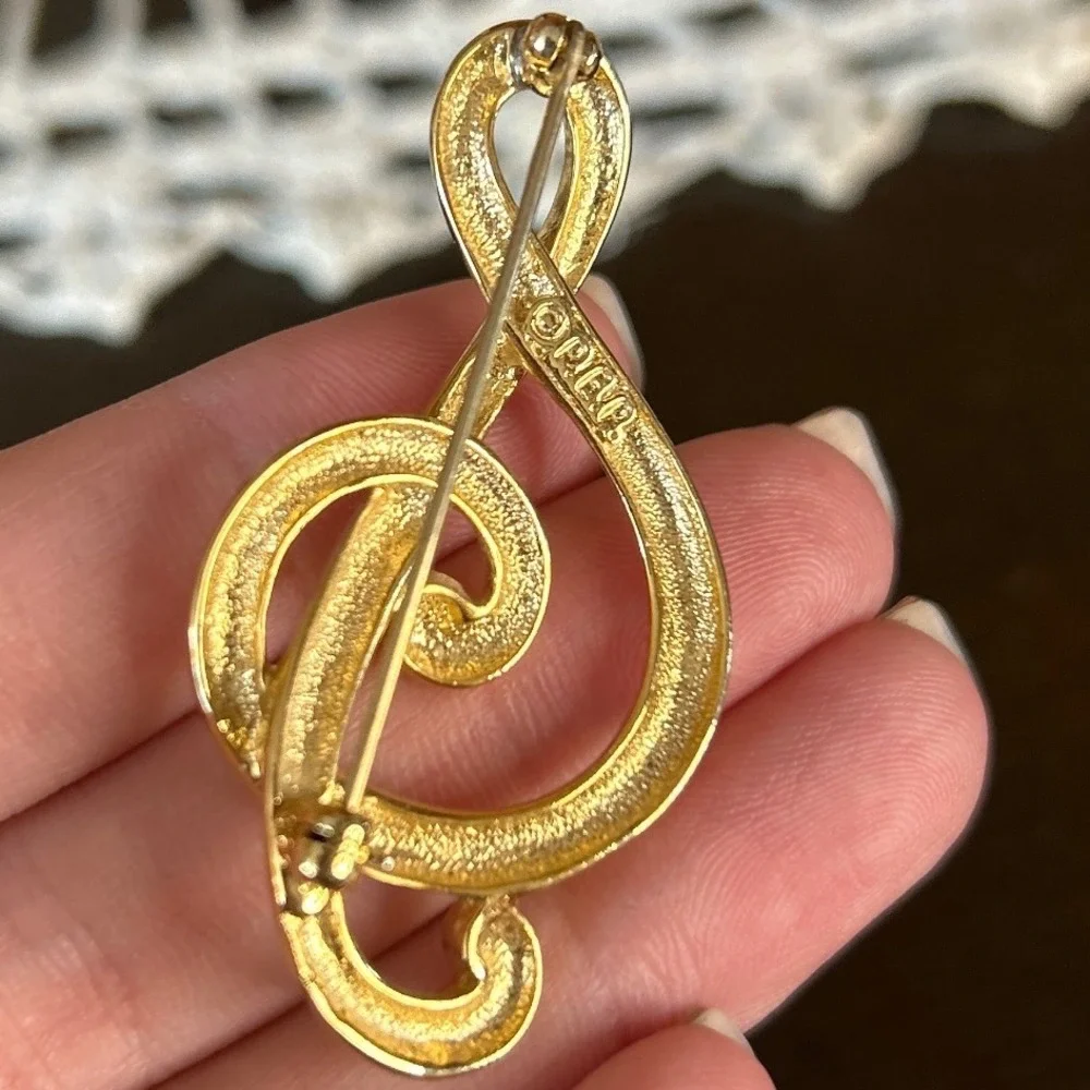 Vintage P.E.P. Gold Tone Treble Clef Music Brooch‎ Pin Musician Jewelry
